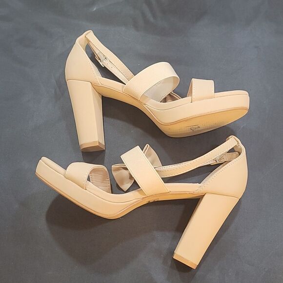 BRAND NEW PAZZLE DOUBLE BOWNOT ROUND TOE BLOCK HEEL SANDAL - Picture 9 of 15